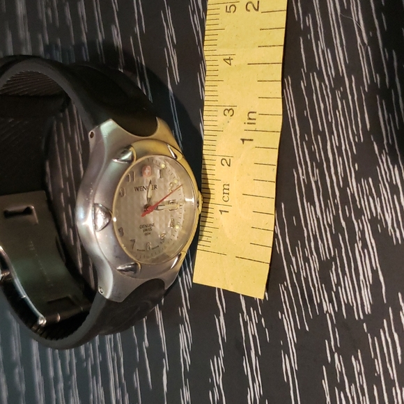 Genuine Swiss Wenger Watch - Picture 13 of 13